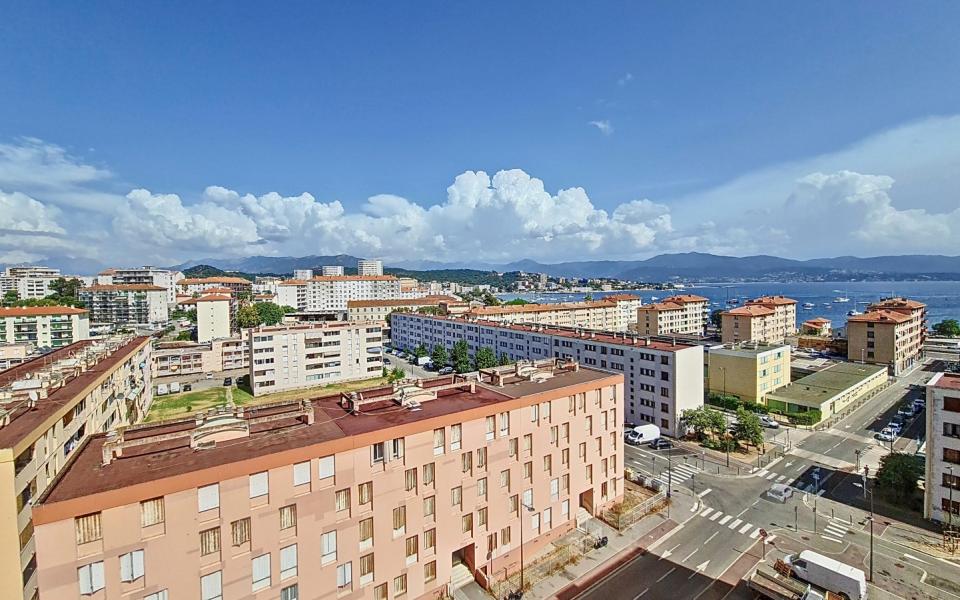 F4 à louer secteur Cannes à Ajaccio