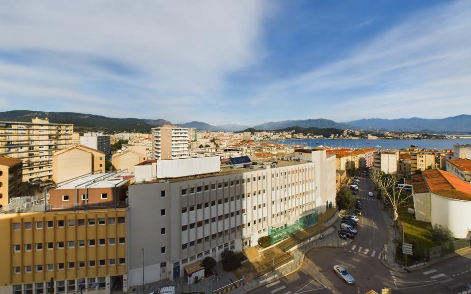 Appartement F4 à vendre à Ajaccio, Secteur Laetitia