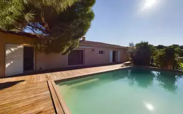 Maison F4 avec piscine à vendre à Afa - A Radica