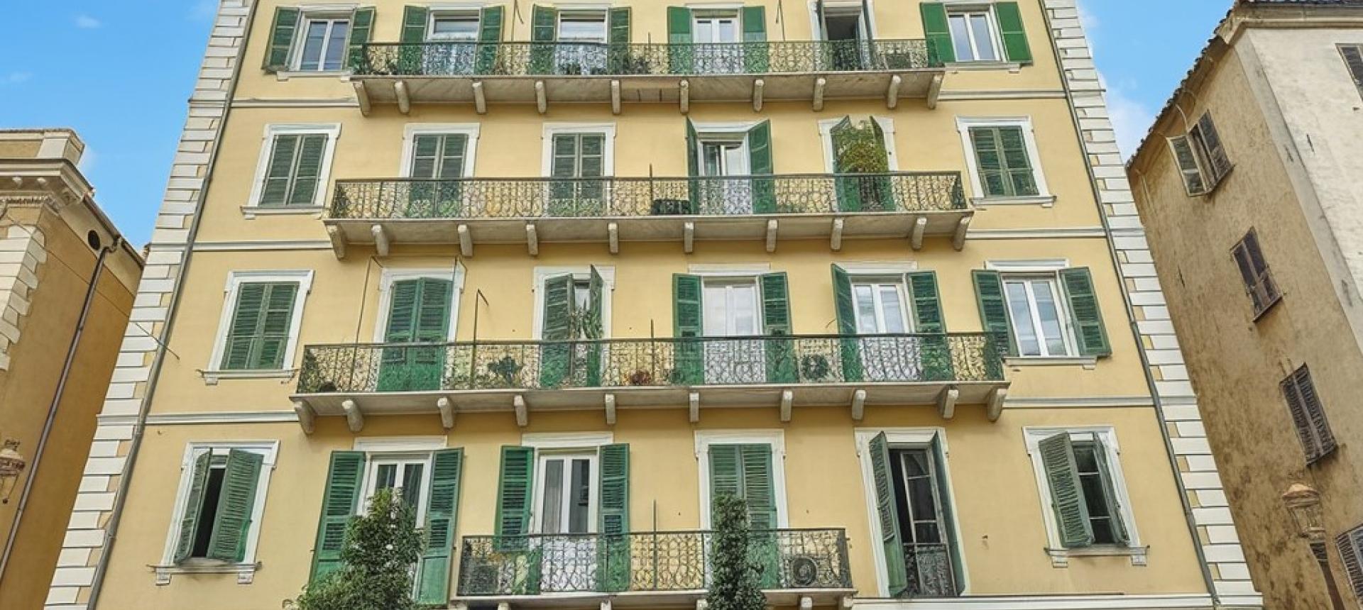 Appartement F4 à vendre à Ajaccio centre-Cours Napoléon