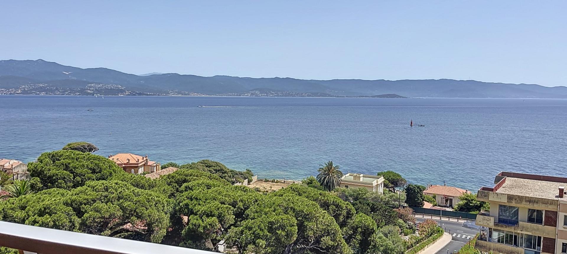 F2 meublé à louer Parc Impérial Sanguinaires à Ajaccio