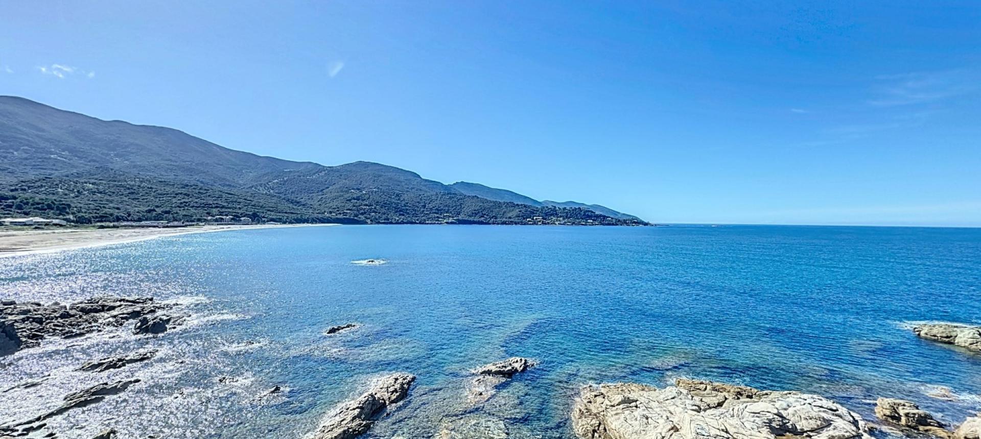 Vente F2 pieds dans l’Eau à Calcatoggio - La Liscia