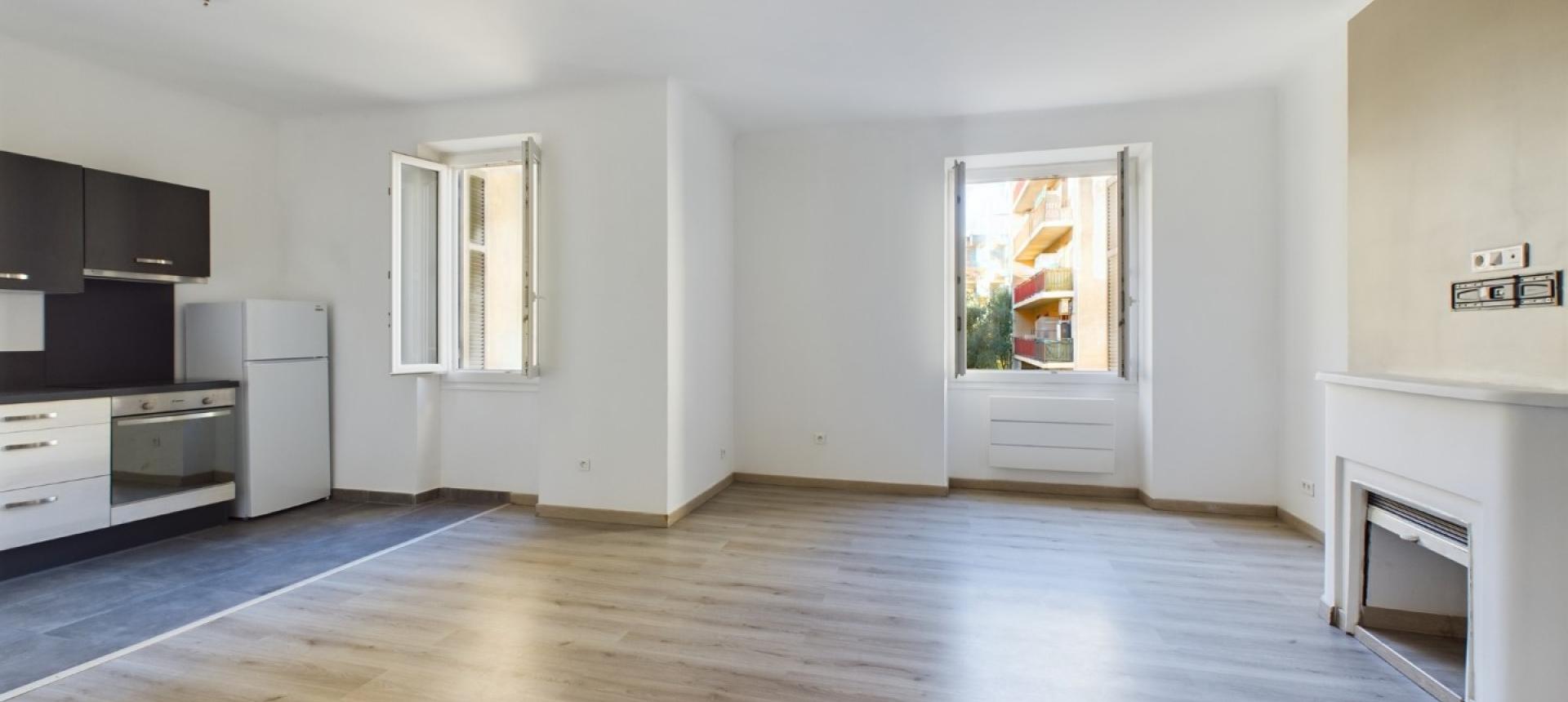 Vente appartement F2 rénové à Ajaccio - Rue de la Pietrina