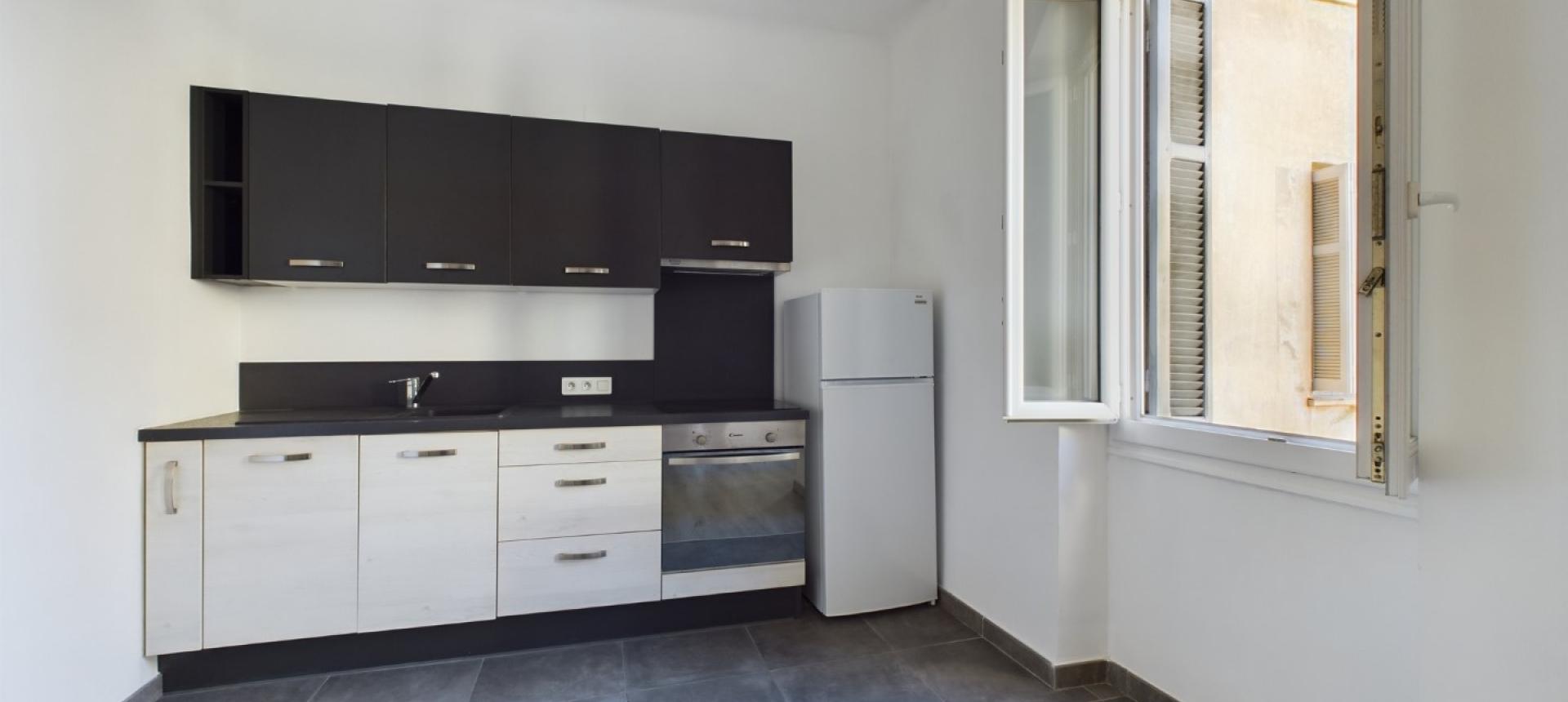 Vente appartement F2 rénové à Ajaccio - Rue de la Pietrina