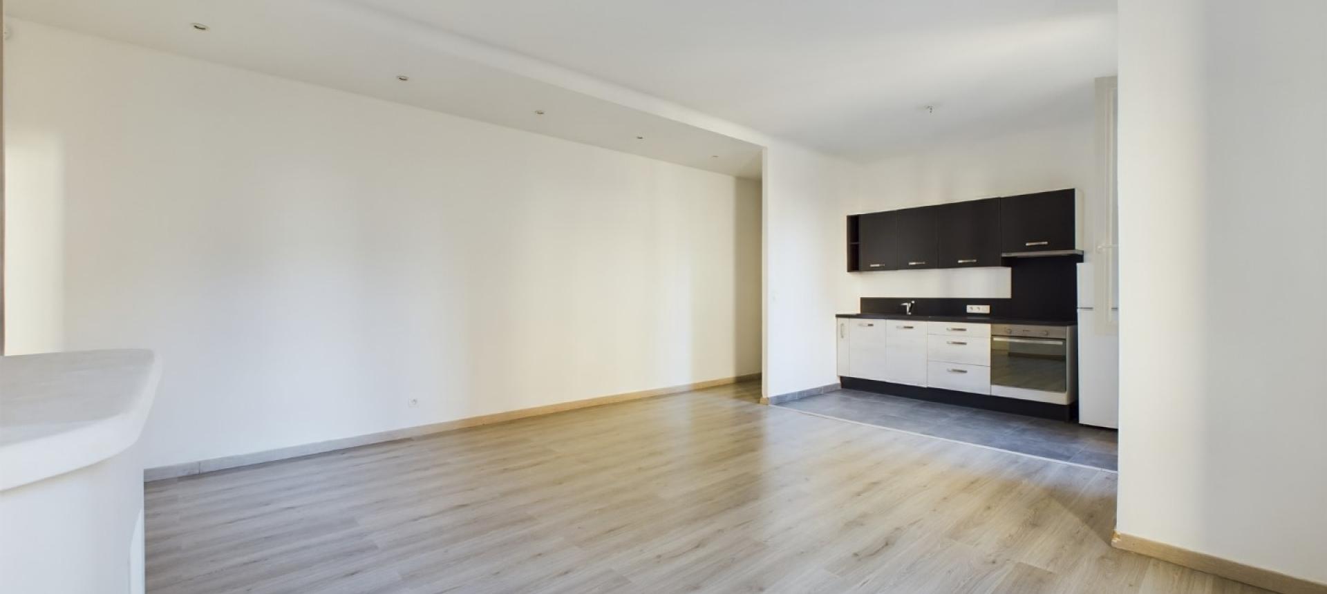 Vente appartement F2 rénové à Ajaccio - Rue de la Pietrina