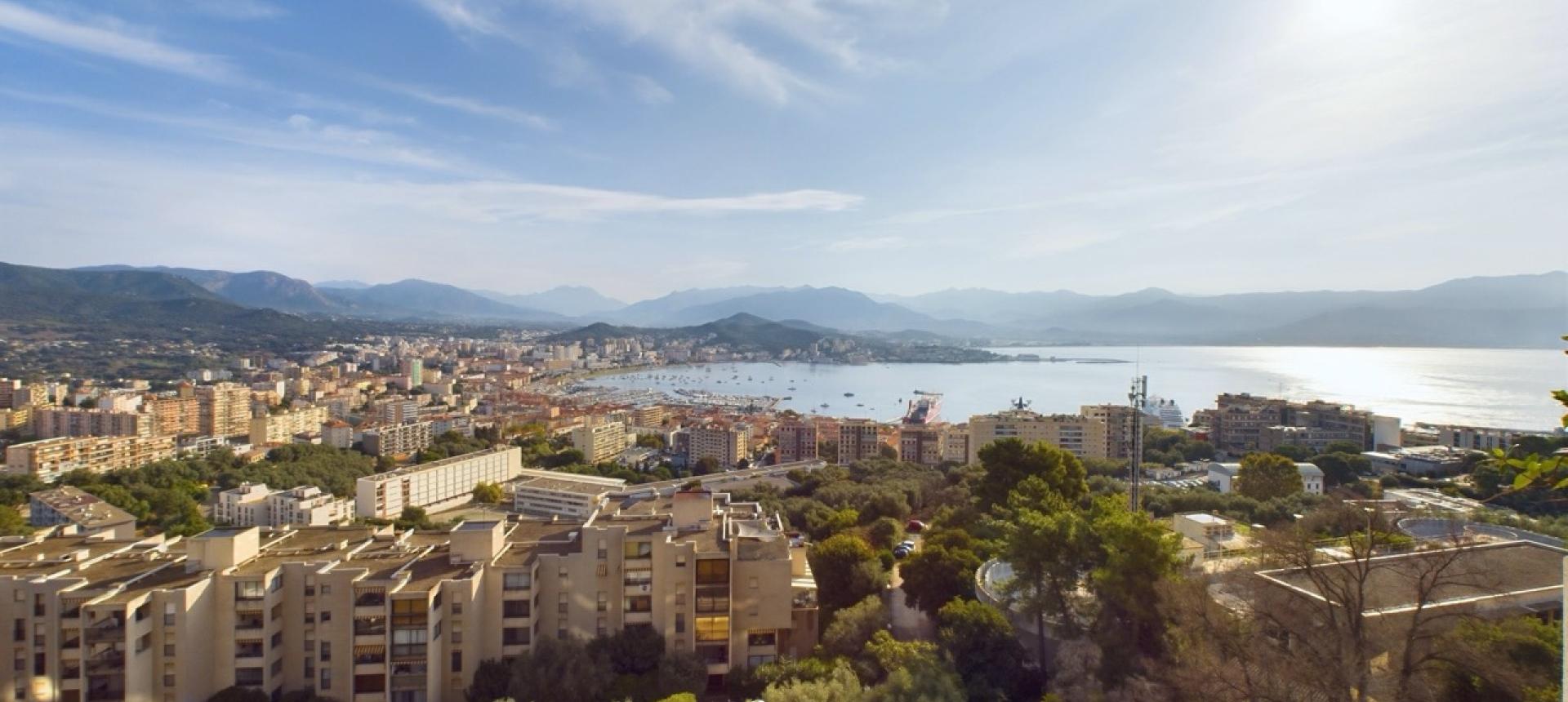 T2 vue mer à vendre à Ajaccio, les terrasses de Torretta