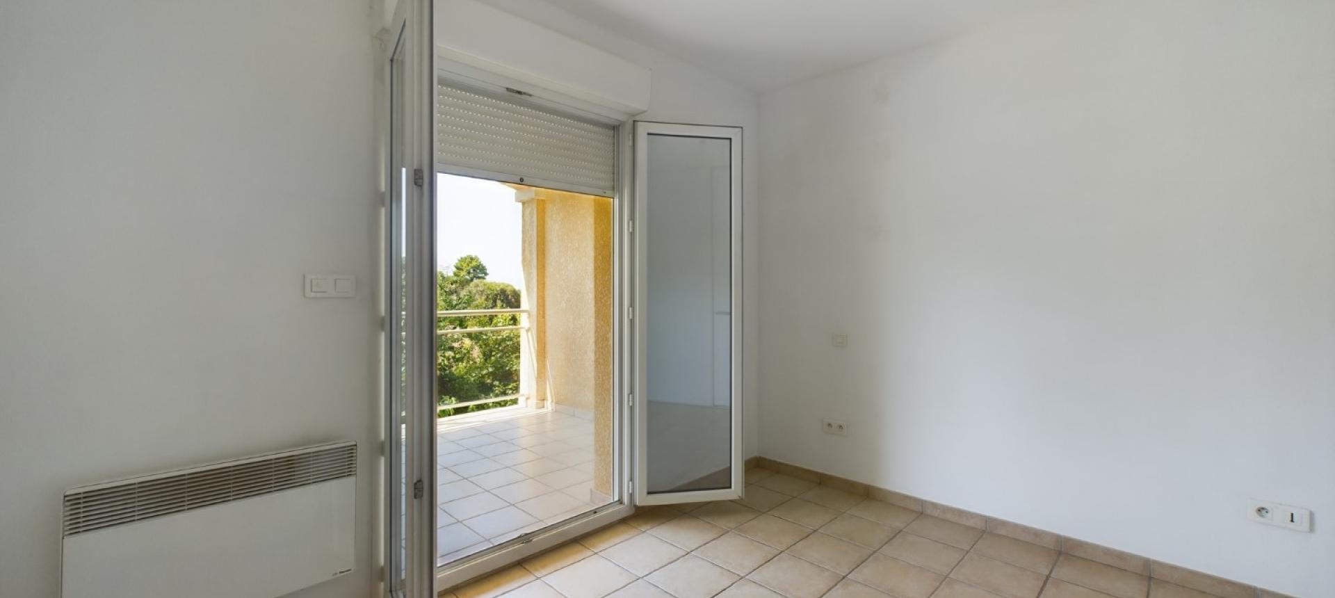 Appartement F2 à vendre près d'Ajaccio - Plaine de Peri