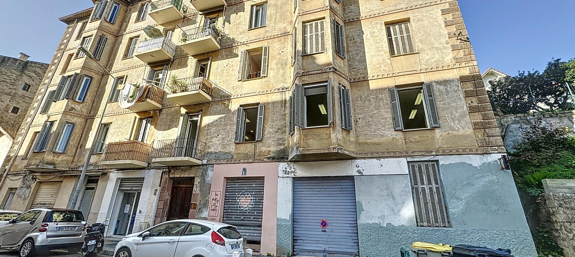 F4 à rénover à vendre à Ajaccio - Boulevard Maglioli