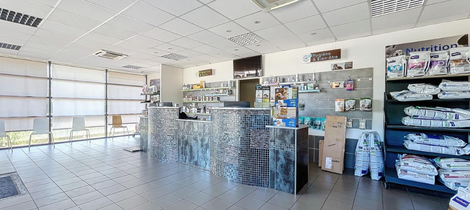 Local professionnel à louer Mezzavia Ajaccio