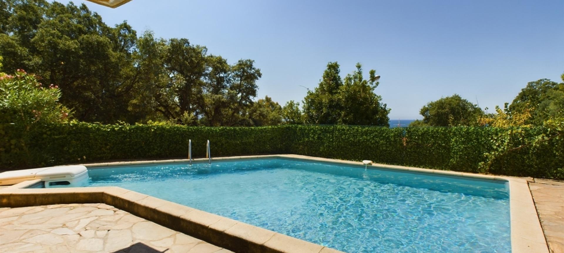 Maison F5 avec piscine à louer à Ajaccio - Aspretto