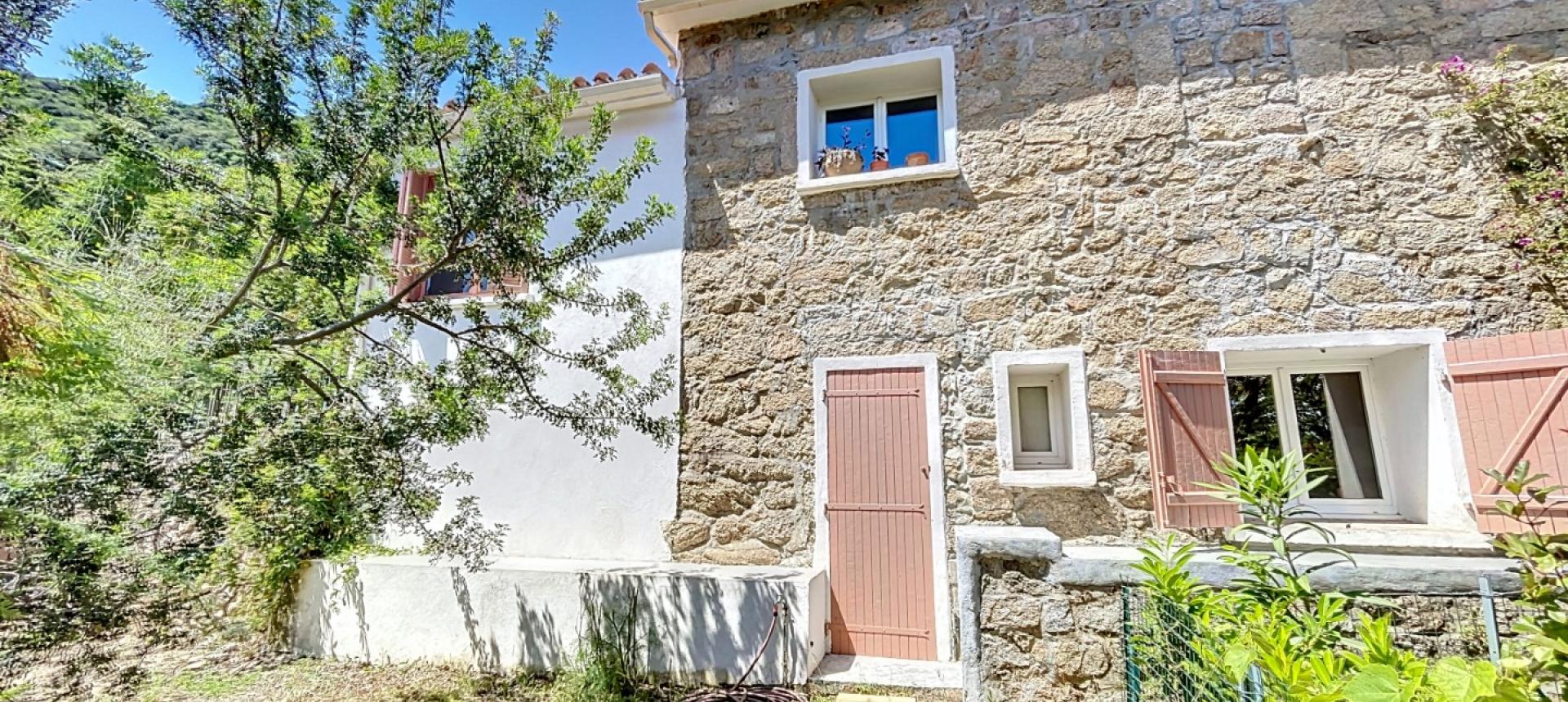 Maison de village à vendre près d'Ajaccio - Villanova