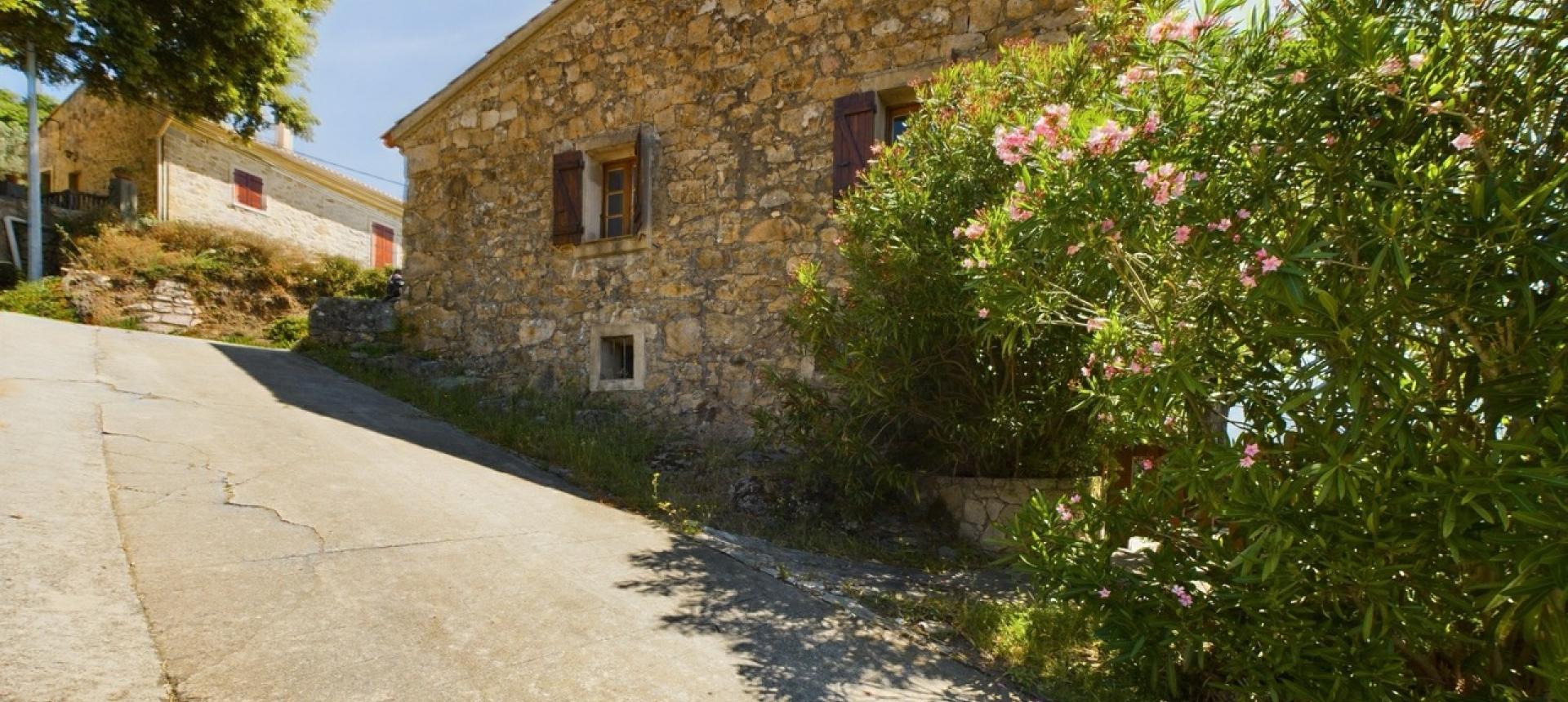 Maison en pierre à vendre à Tavaco près d'Ajaccio