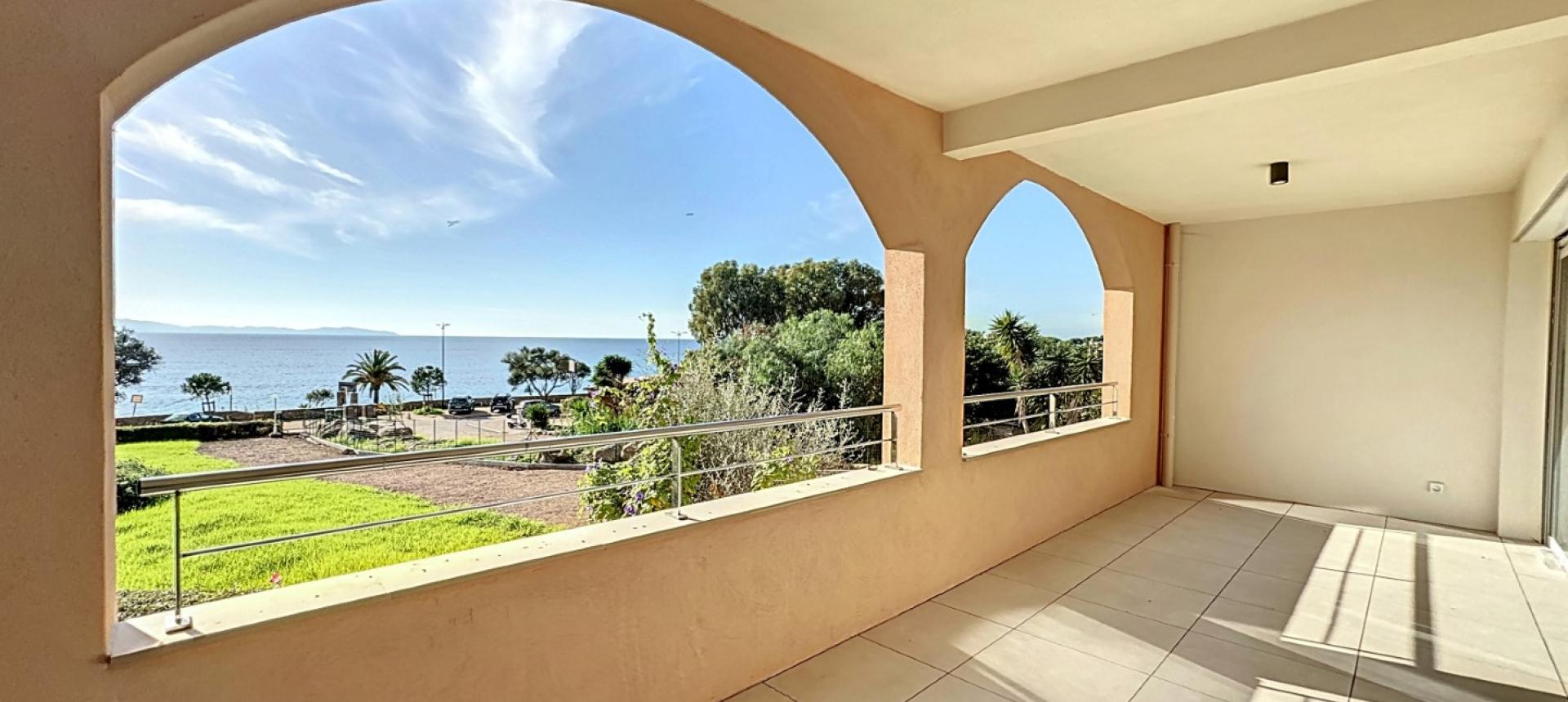 F4 Duplex vue mer à vendre à Ajaccio, Route des Sanguinaires