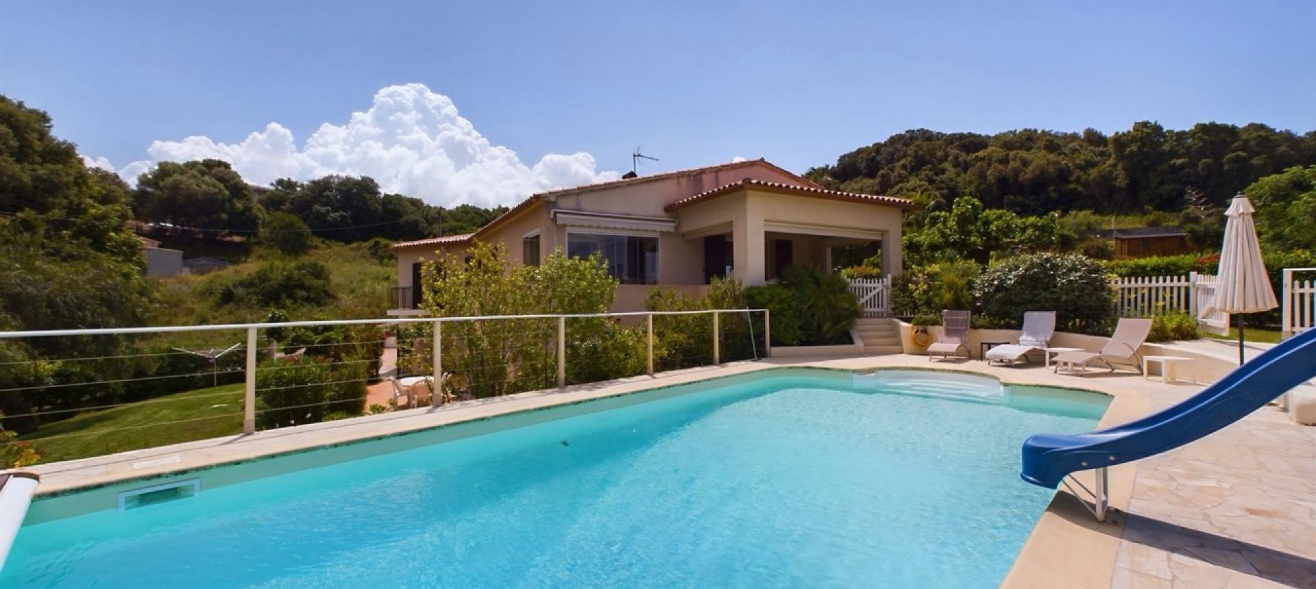 Maison F4 + F2 à vendre près d'Ajaccio à Bastelicaccia