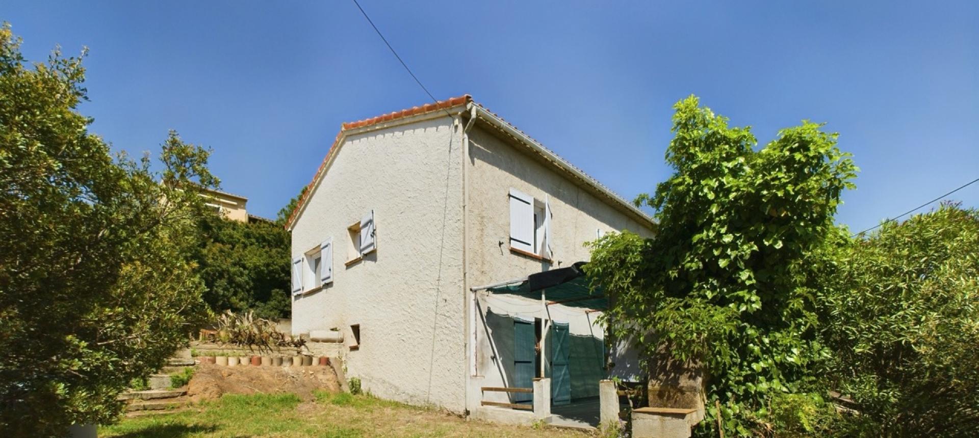 Villa F5+F3 à vendre près d'Ajaccio à Afa