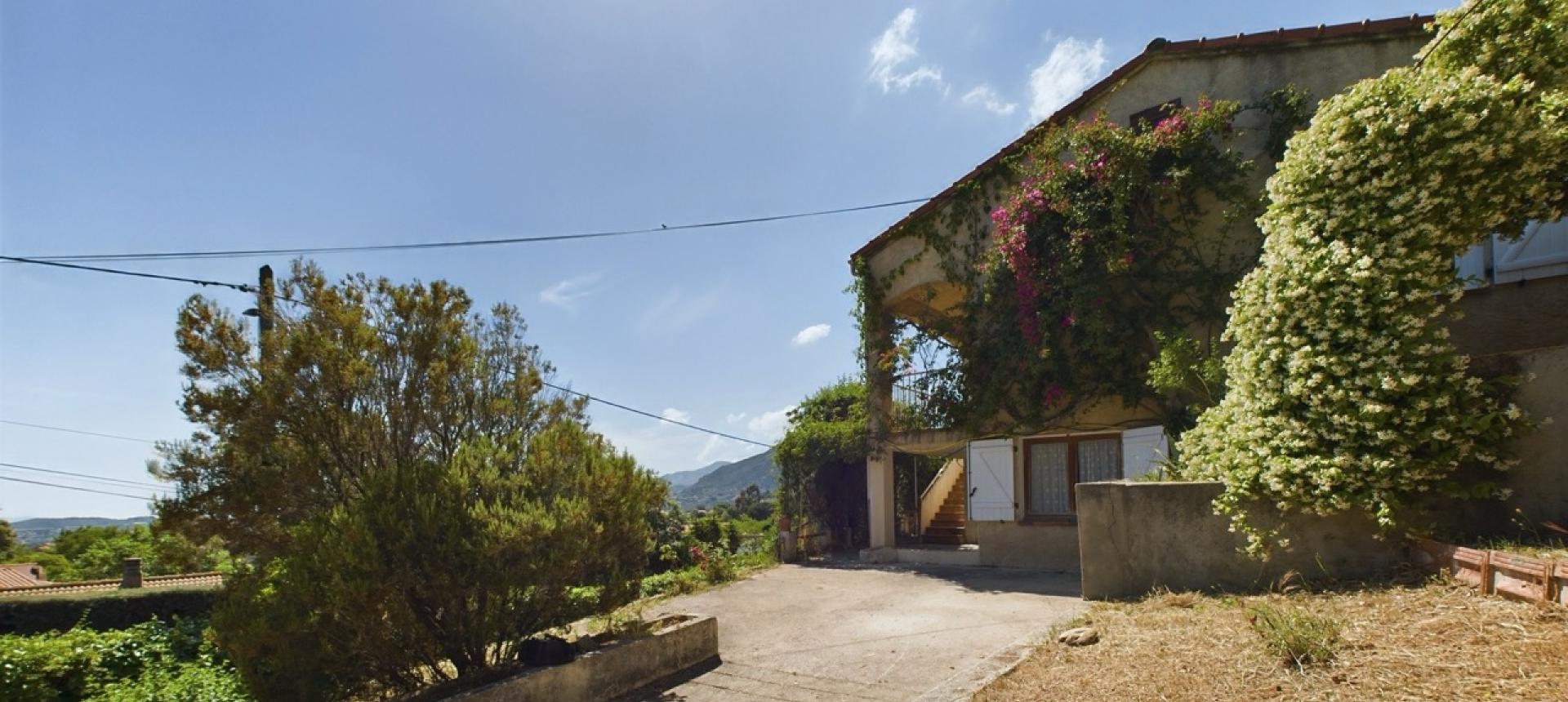 Villa F5+F3 à vendre près d'Ajaccio à Afa